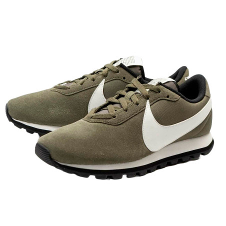 Tênis Nike Feminino AO3166-300 7 - Verde