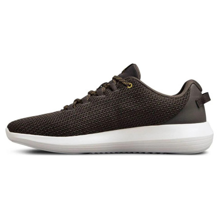 UNDER ARMOUR TENIS M 3021489-101-9 PRETO RIPOLE